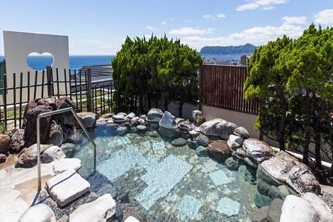 湯の川温泉:湯元 啄木亭 露天風呂(湯元 啄木亭公式ホームページより)