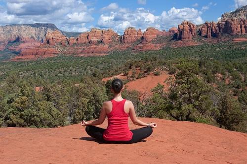 女性の一人旅にも人気のセドナ（イメージ）