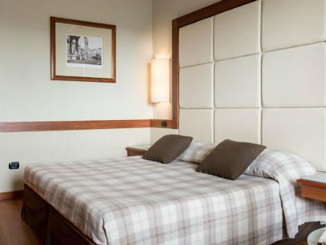 フィレンツェ:ホテル ロンドラ 客室一例