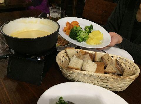 ◇◎チーズフォンデュ(インターラーケンにて)