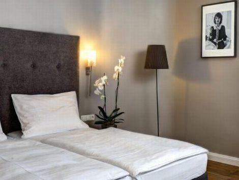 デュッセルドルフ：デュセルドルフ ミッテ ホテル 客室一例