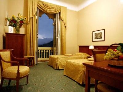 タオルミーナ：エクセルシオール パレス ホテル 客室一例