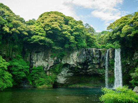 ◎天地淵瀑布の滝 -チョンジヨンポッポ-