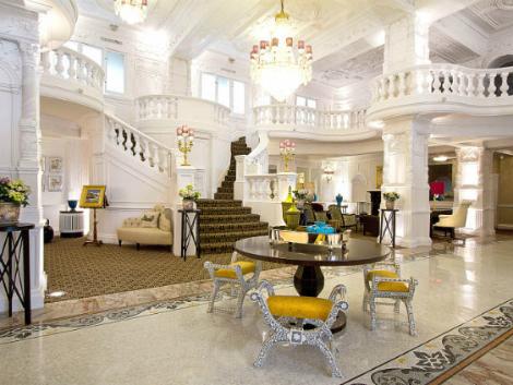 ロンドン：セント アーミンズ ホテル ロビー