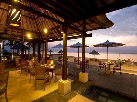 コンラッド バリ レストラン イメージ