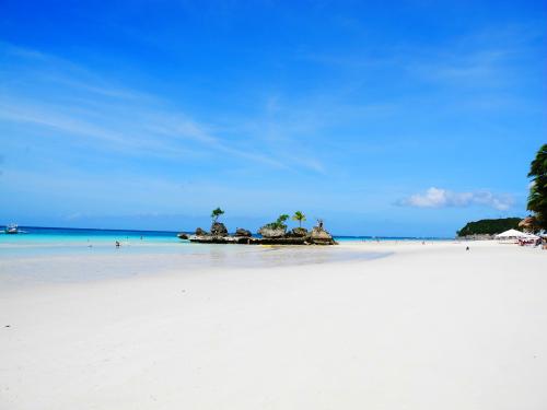 ボラカイ島　ホワイトビーチ　イメージ