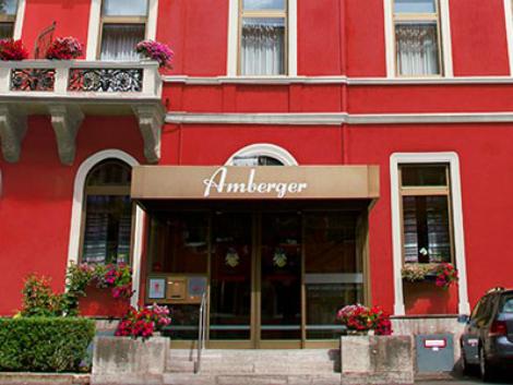 ビュルツブルク：トップ ホテル アンベルガー 外観