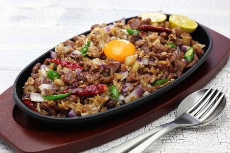 フィリピン:豚肉の鉄板料理 シシグ