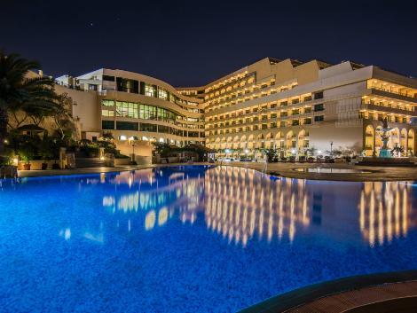 マルタ（ヴァレッタ地区）：グランド ホテル エクセルシオール 外観