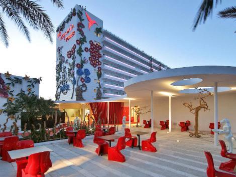 イビサ島：ウシュアイア イビサ ビーチ ホテル The Tower 外観