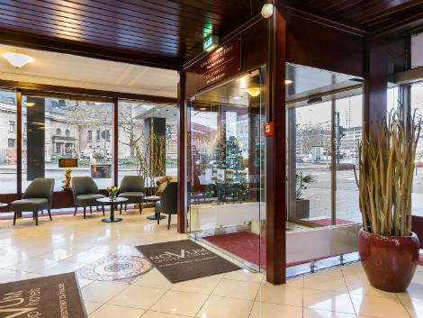 フランクフルト：コンチネンタル ホテル ロビー