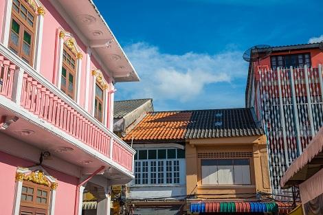 プーケット:中国とポルトガルが融合した旧市街の街並み