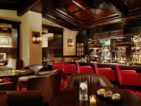 ミュンヘン:ホテル フィア ヤーレスツァイテン ケンピンスキー バー