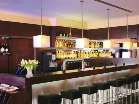 ハンブルク：インターシティ ホテル ハウプトバーンホフ バー
