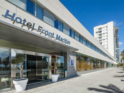 バルセロナ：フロント マリティム 外観