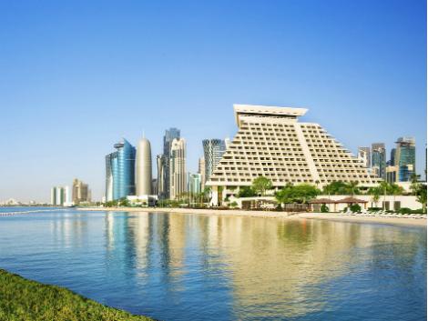 ドーハ：シェラトン グランド ドーハ リゾート & コンベンション ホテル 外観