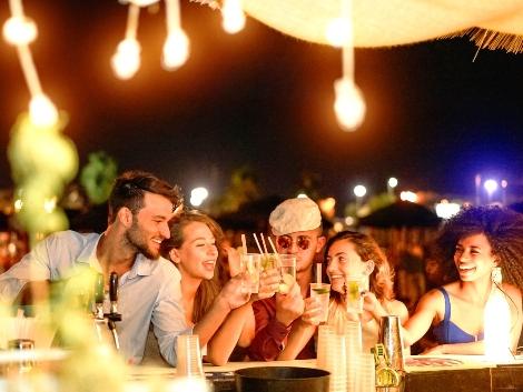 ドリンク飲み放題付き♪その他BBQなどもご用意