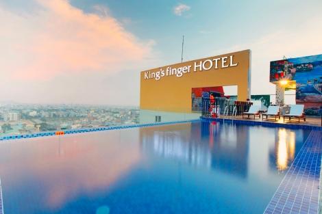 ダナン：King's Finger Hotel Danang 屋外プールイメージ