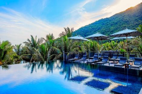 ダナン：インターコンチネンタル ダナン リゾート ホテル 屋外プールイメージ