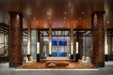 アロヒラニ ロビー