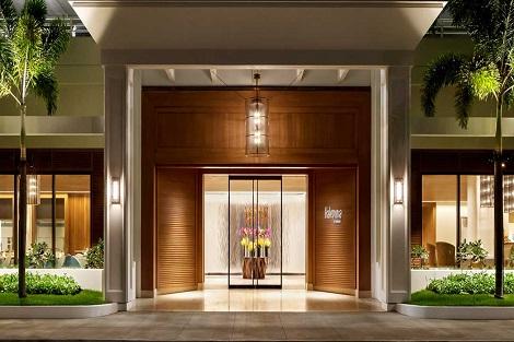 ハレプナ ワイキキ バイ ハレクラニ エントランス