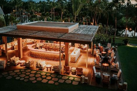 ハワイ島：マウナ・ラニ・オーベルジュ・リゾート・コレクション　レストラン