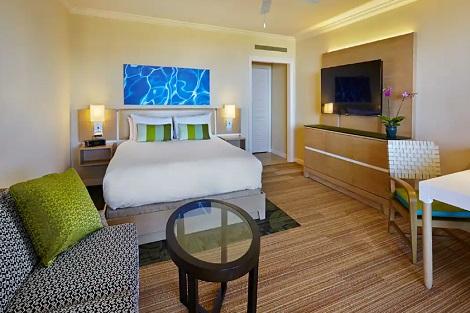 マウイ島：グランドワイレア ウォルドルフアストリアリゾート　客室一例