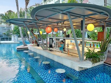 サヌール リゾート ワトゥジンバー プールバー イメージ