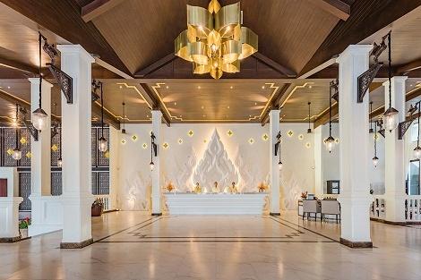 プーケット：ダイアモンド クリフ リゾート＆スパ ロビー