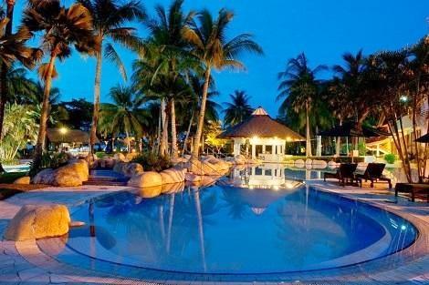 コタキナバル：ネクサス リゾート & スパ カランブナイ プール