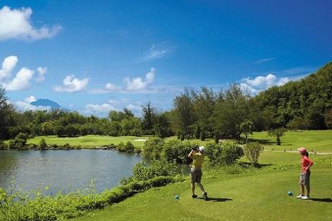 コタキナバル：シャングリラ ラサ リア コタキナバル ゴルフ場
