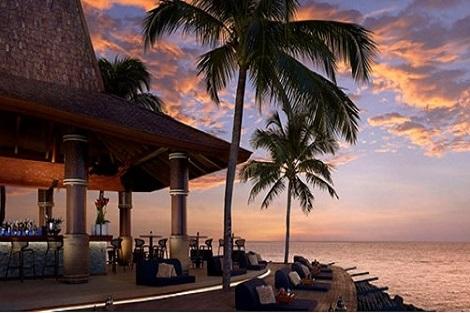 コタキナバル：シャングリラ タンジュンアル コタキナバル サンセットバー