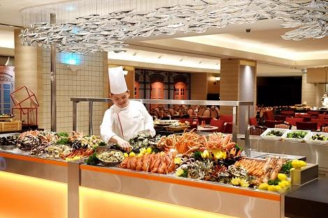 シンガポール：ロイヤル プラザ オン スコッツ ホテル レストラン