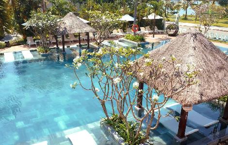 シルク センス ホイアン リバー リゾート プールイメージ