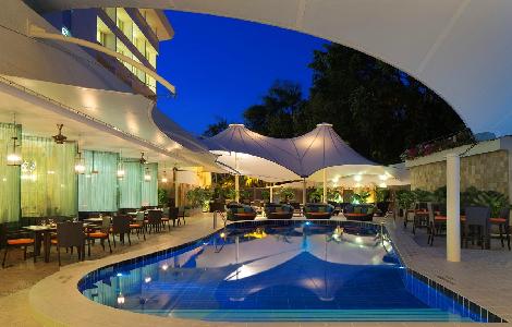 ラディソン ホテル ブルネイ ダルサラーム プールイメージ