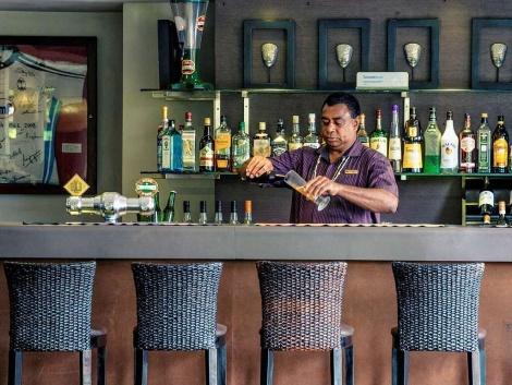 メルキュール ナンディ バーでごゆっくりと