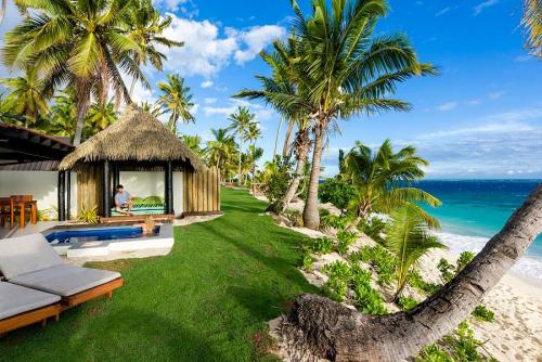 マタマノア アイランドリゾート ビーチフロントブレ