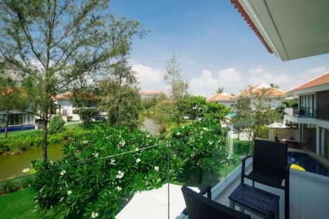 ザ オーシャン ヴィラズ：3ベッドプールヴィラ テラスイメージ