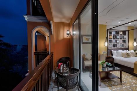 アレグロ ホイアン：バルコニー