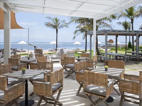 サダラ ブティック ビーチ リゾート 開放感あり心地の良いレストラン