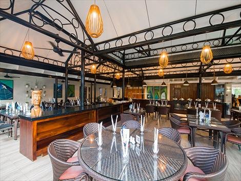 タノア インターナショナル　地元や各国の料理を味わえるレストラン