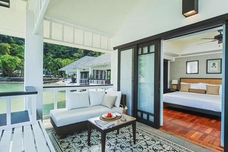 フィリピン:ラゲンアイランドリゾート 水上コテージ 客室イメージ