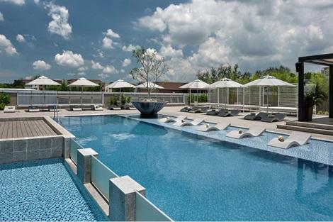 フィリピン：クラーク マリオット ホテル プールイメージ