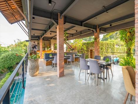 マカ ヴィラズ＆スパ ウマラス レストラン