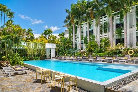 ビロースホテル：ホテルプールイメージ