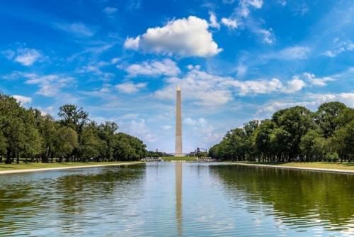晴れた日のワシントン記念塔（イメージ）
