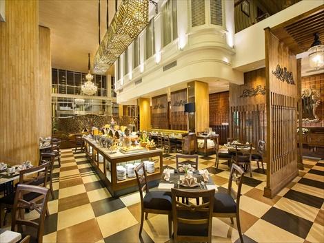 ザ 101 ジョグジャカルタ トゥグ  モダンなビュッフェダイニング