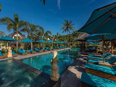 ヴィラ オンバック　プールが2種類あり大人も子供も楽しめる