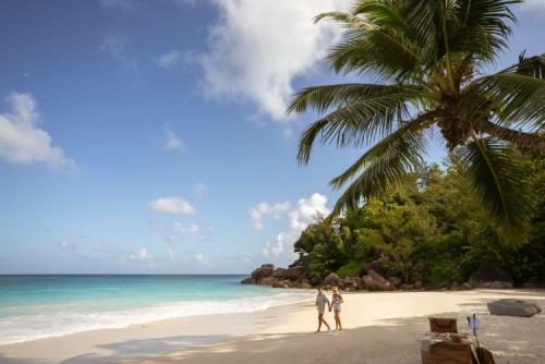 プララン島の美しいビーチ