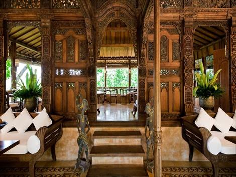 コモ シャンバラ エステート　ジャワの旧邸宅を利用したレストラン